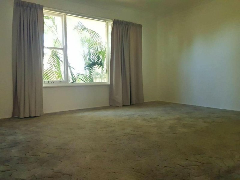 4 Woolana Avenue, Budgewoi NSW 2262