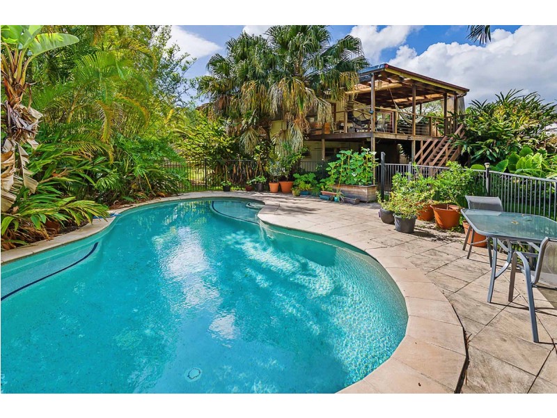 14 Brooke Avenue, Southport QLD 4215