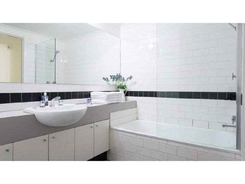 16/75 Drummond Street, Carlton VIC 3053