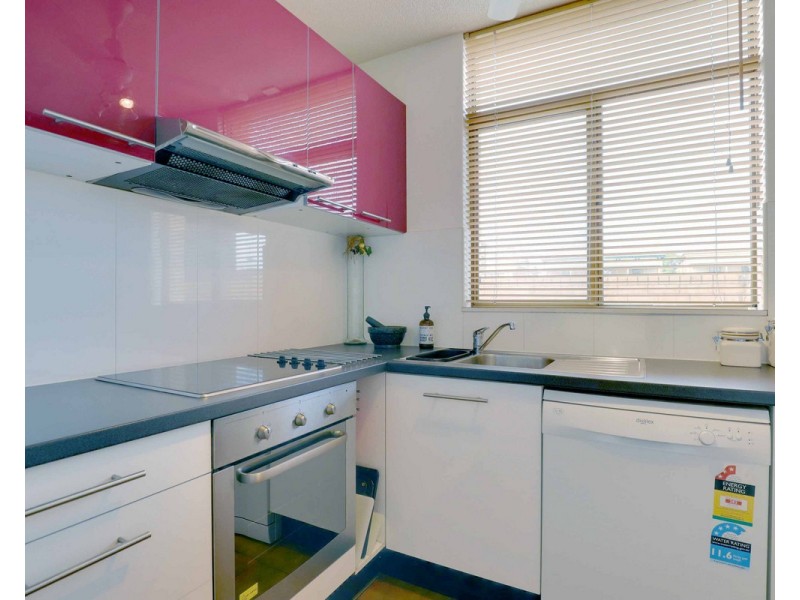 4/13 South Esplanade, Glenelg SA 5045