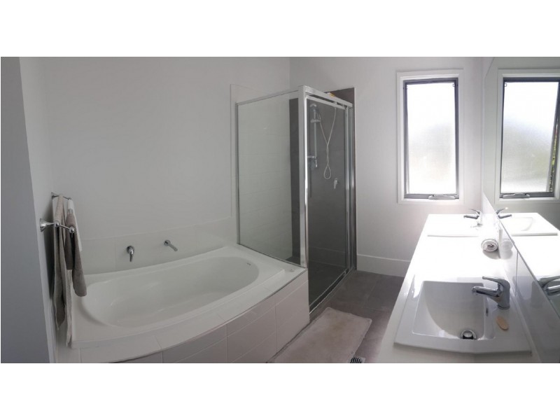 31 Ure Street, Hendra QLD 4011