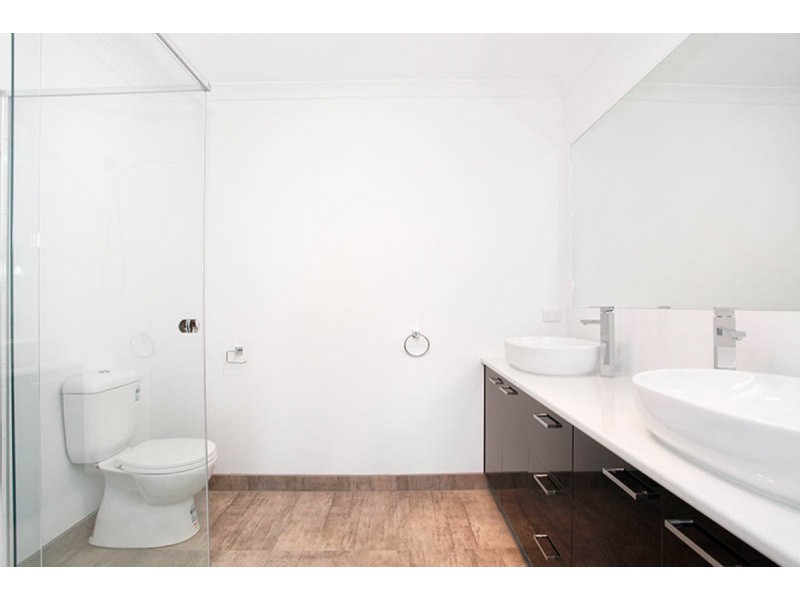 36 Mernoo Avenue, Clyde North VIC 3978