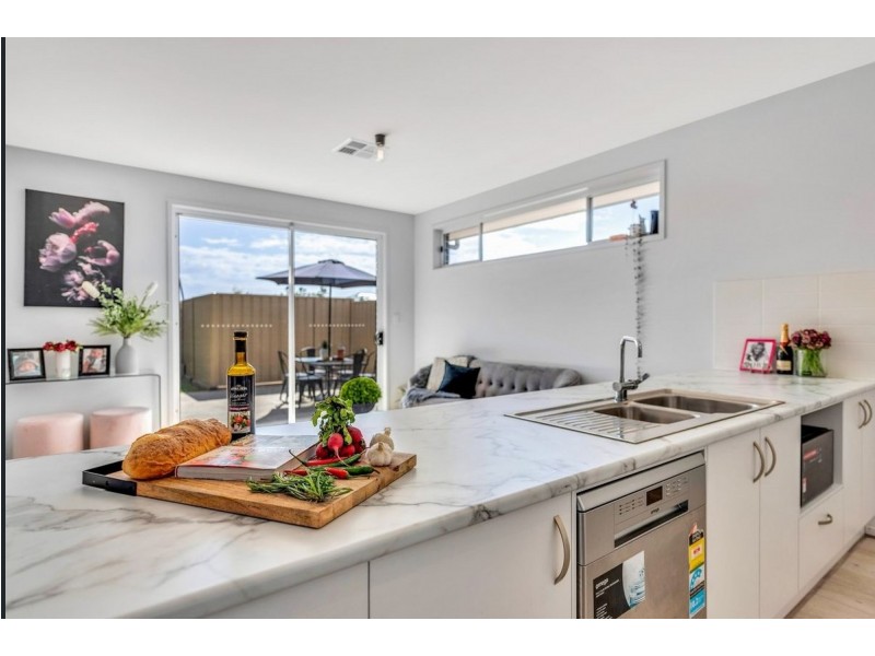 4 Fathom Crescent, Seaford Meadows SA 5169