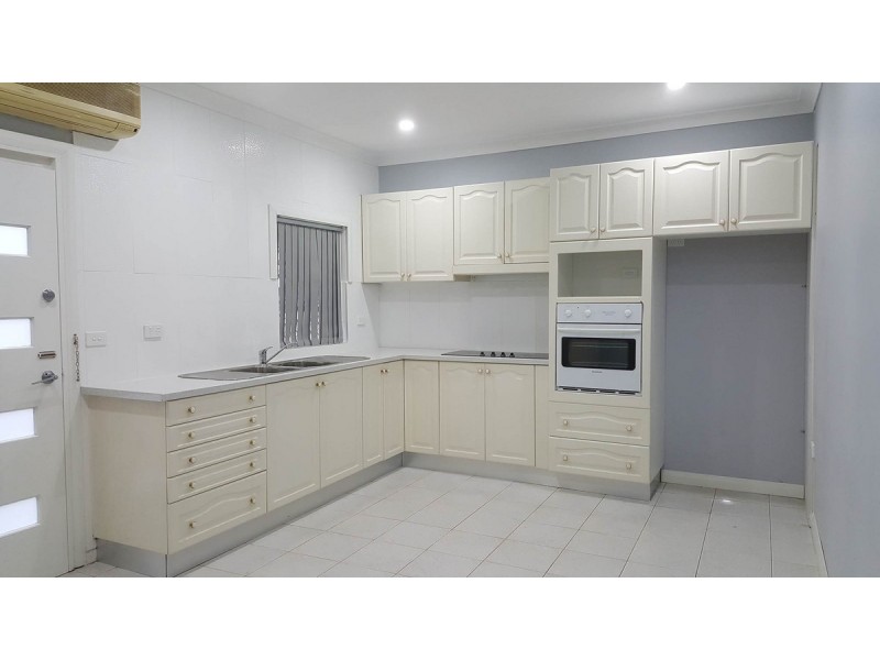 51A Hinkler Avenue, Warwick Farm NSW 2170