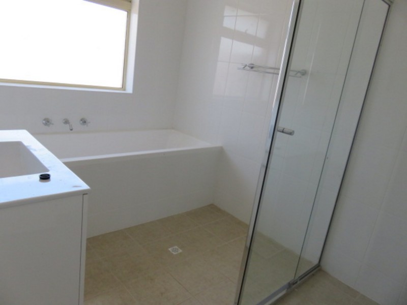 2/15 Park Street, Glandore SA 5037
