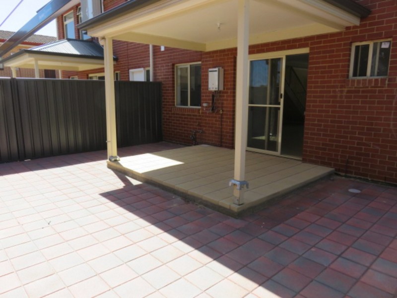 2/15 Park Street, Glandore SA 5037