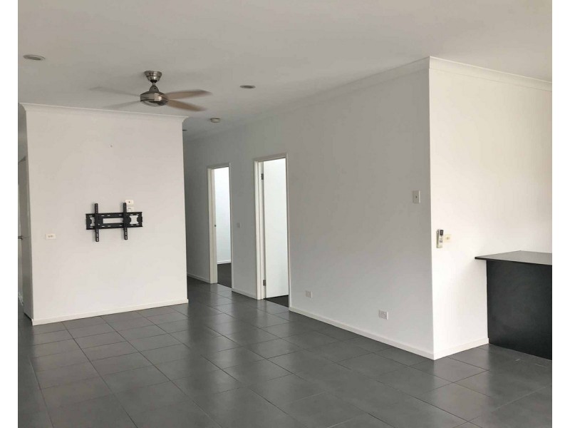 86 Boardwalk Boulevard, Point Cook VIC 3030
