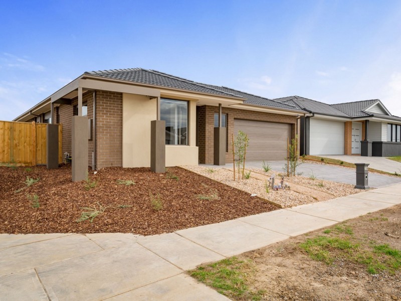 15 Docker Circuit, Mickleham VIC 3064
