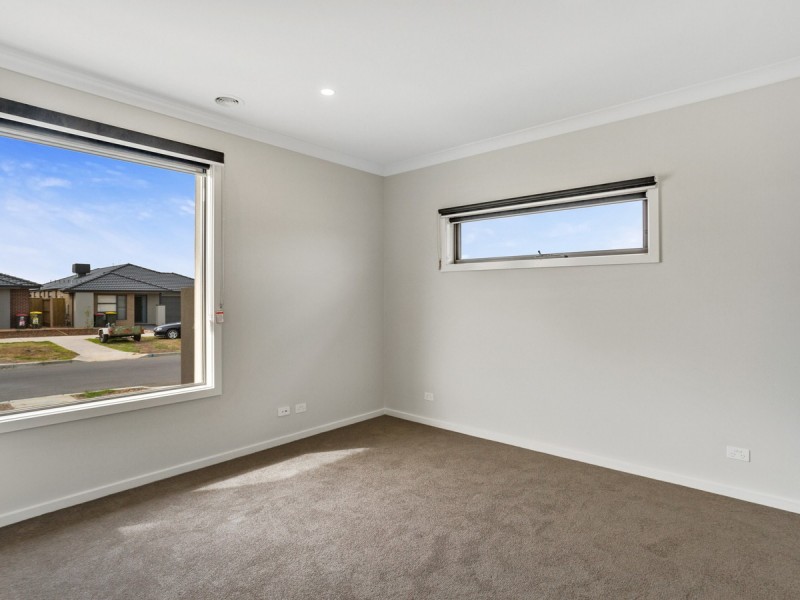 15 Docker Circuit, Mickleham VIC 3064