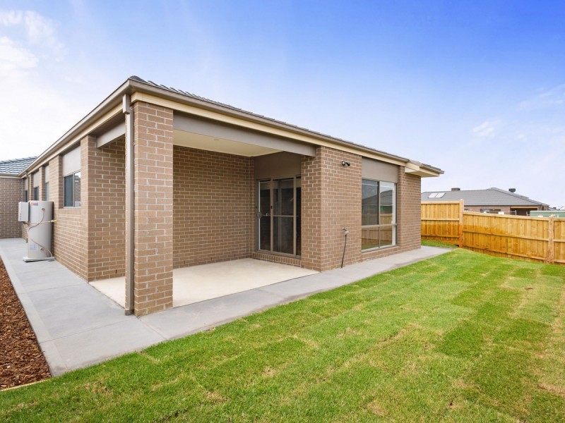 15 Docker Circuit, Mickleham VIC 3064