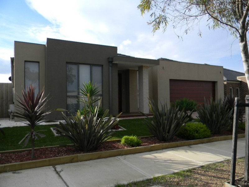 63 Tristania Drive, Point Cook VIC 3030