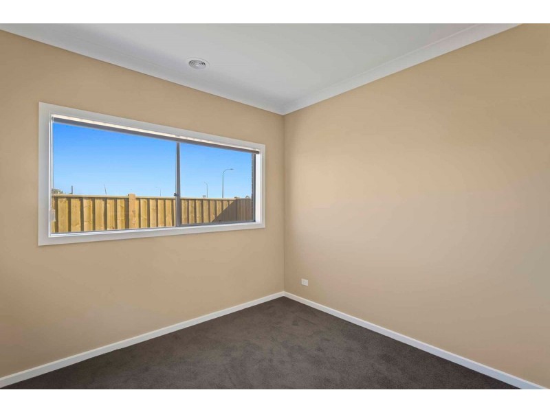 3 Kenora Way, Mickleham VIC 3064