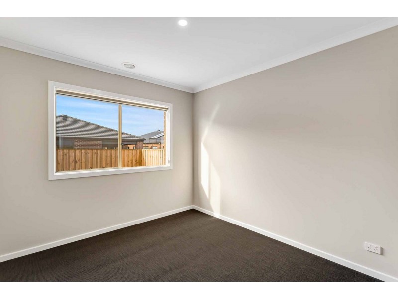 8 Kakadu Drive, Wyndham Vale VIC 3024