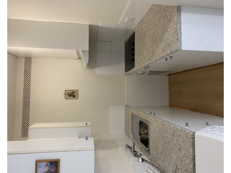 1/8 Walnut Street, Carnegie VIC 3163