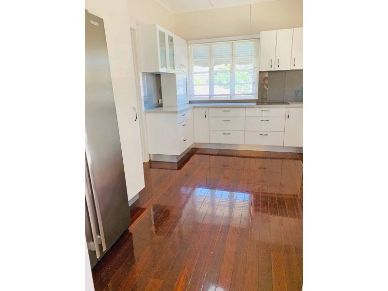 194A Edinburgh Castle Road, Wavell Heights QLD 4012