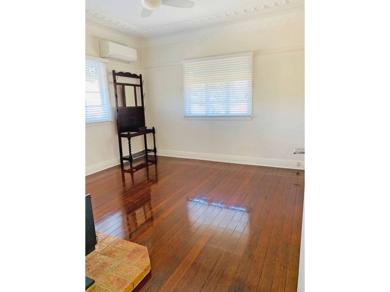 194A Edinburgh Castle Road, Wavell Heights QLD 4012