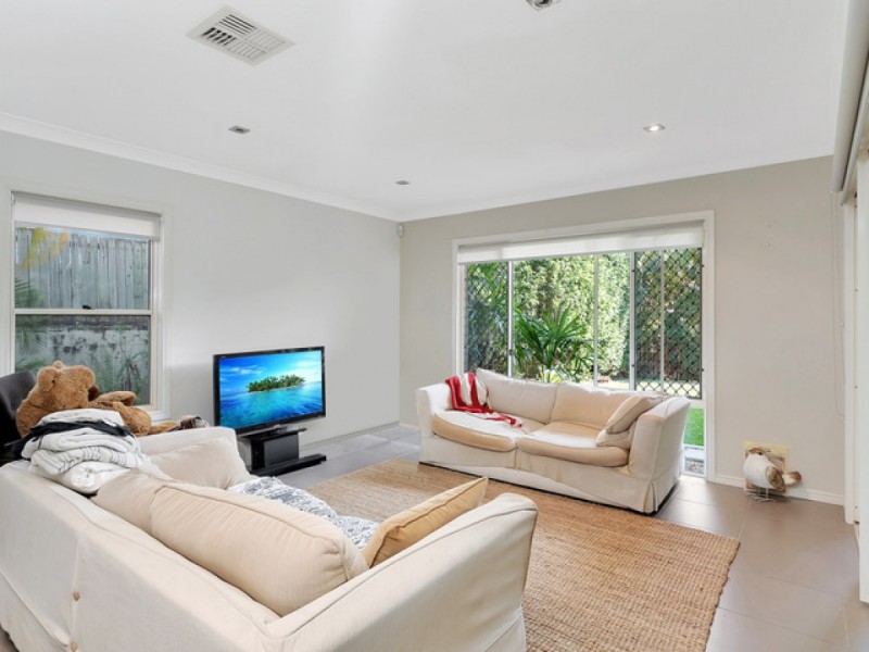 1/128 Falconer Street, Southport QLD 4215