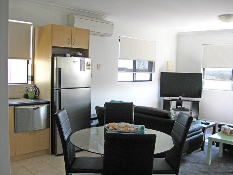 8/29 Egham Road, Lathlain WA 6100