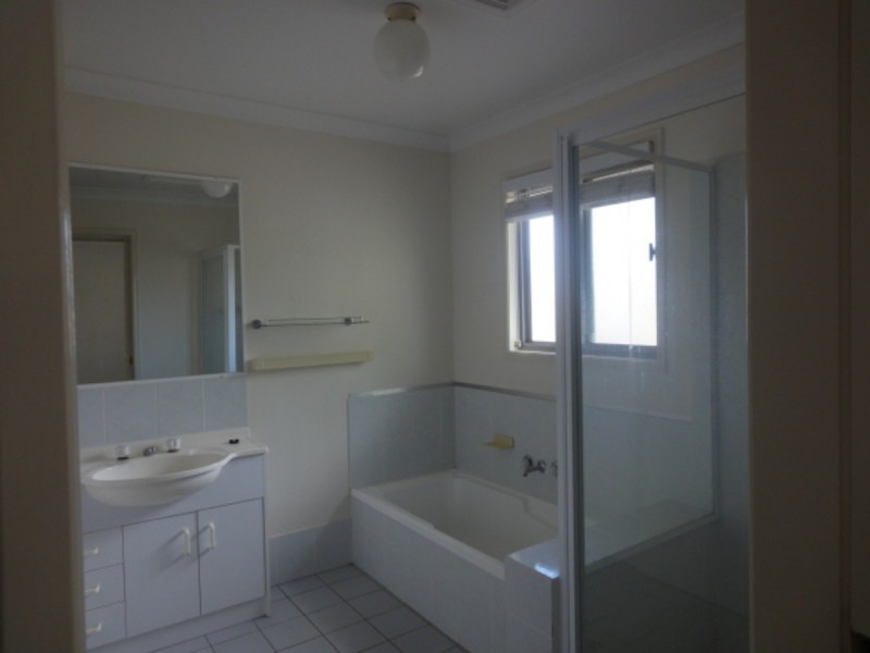 24/218 Queen Street, Cleveland QLD 4163