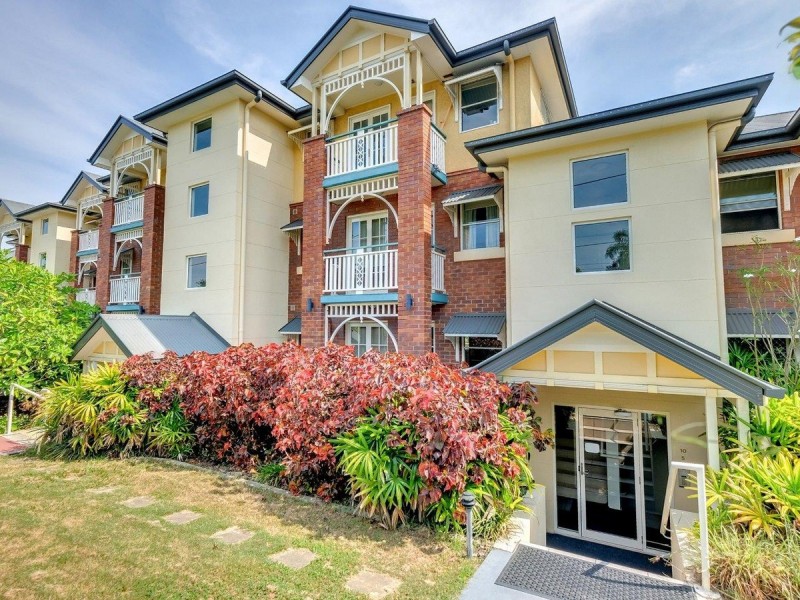 176 Waterworks Road, Ashgrove QLD 4060