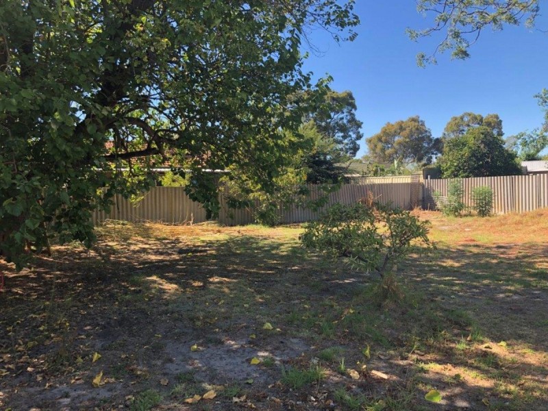 12A Ewart Street, Midvale WA 6056