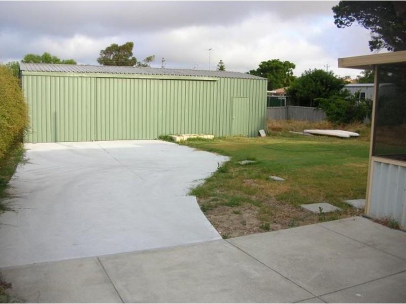 7 Eyre Court, Two Rocks WA 6037