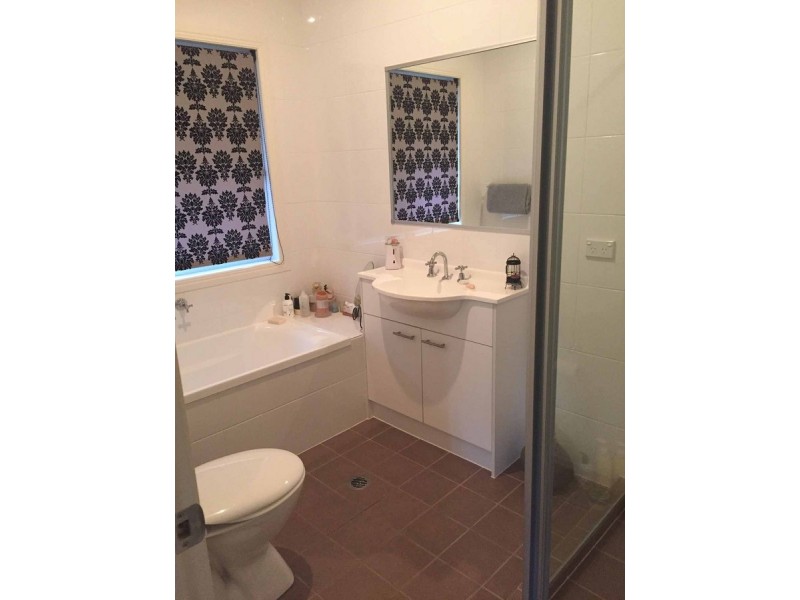 15 Tooloom Court, Waterford QLD 4133