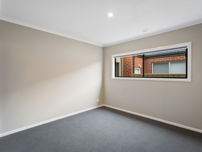 17 Icarus Drive, Kalkallo VIC 3064