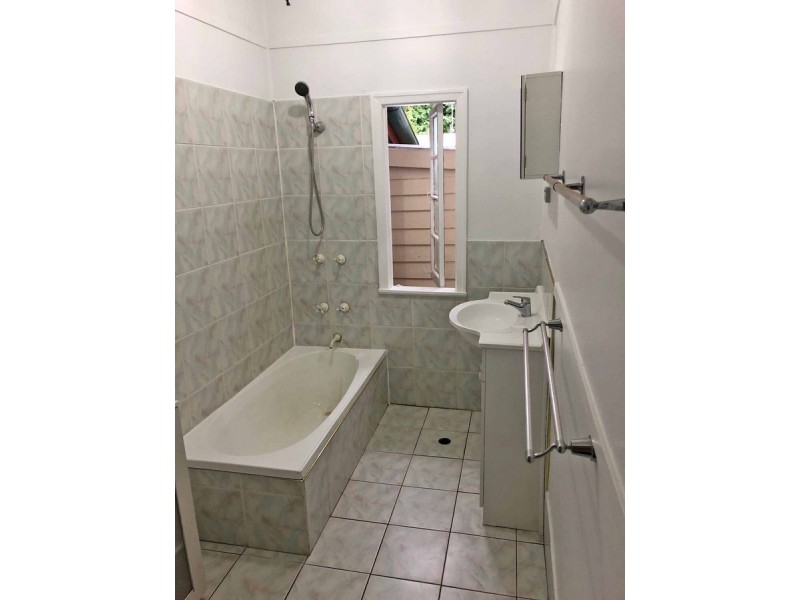 25 Coyne Street, One Mile QLD 4305