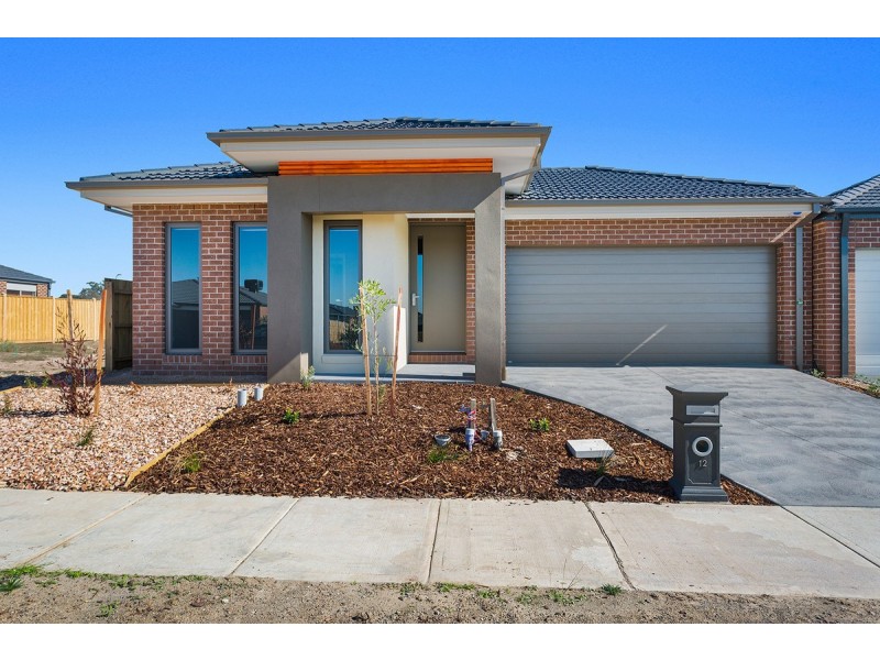 23 Guardian Street, Mickleham VIC 3064