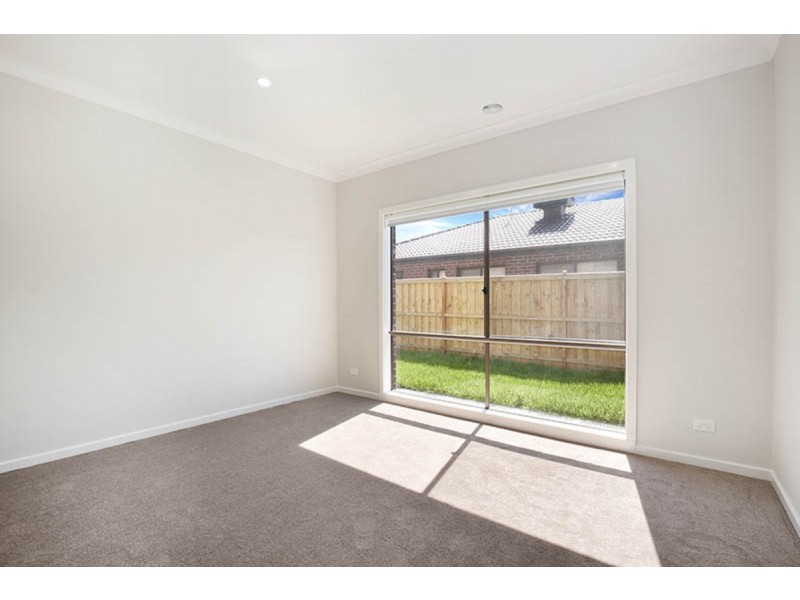 23 Guardian Street, Mickleham VIC 3064