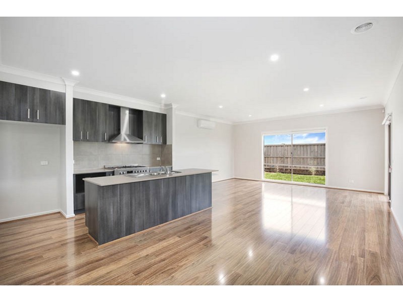 23 Guardian Street, Mickleham VIC 3064