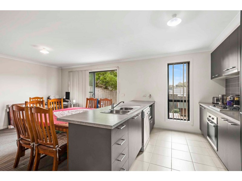 47 Evans Drive, Croydon VIC 3136
