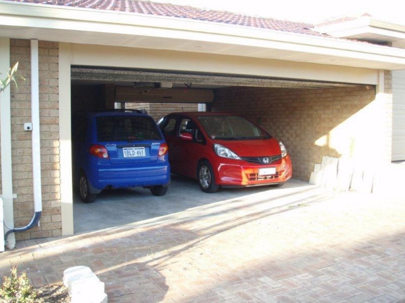 1/10 First Street, Bicton WA 6157