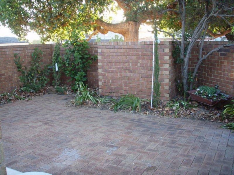 1/10 First Street, Bicton WA 6157