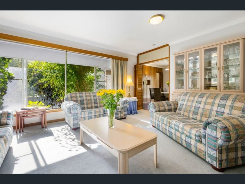 98 Woodlands Street, Woodlands WA 6018