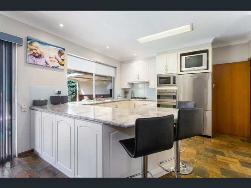 98 Woodlands Street, Woodlands WA 6018