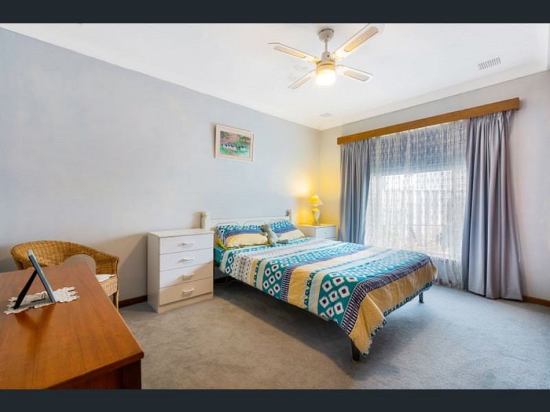 98 Woodlands Street, Woodlands WA 6018