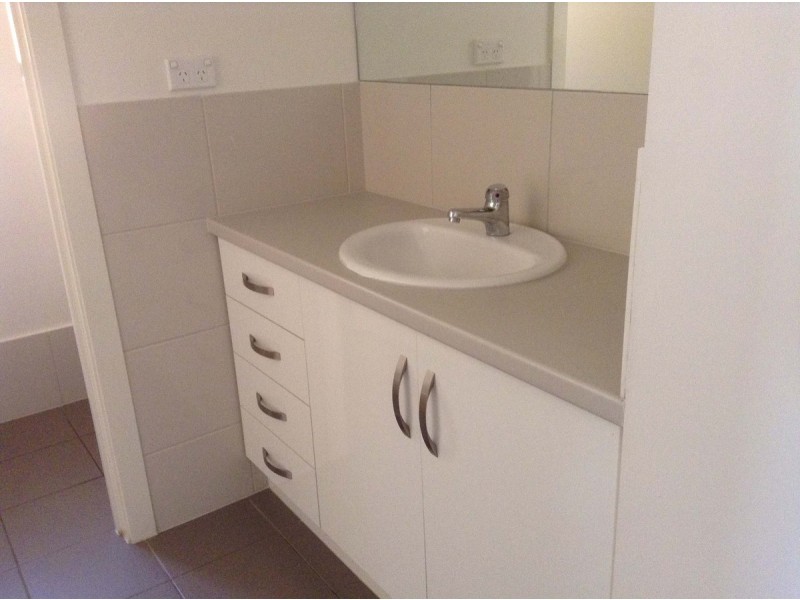 16 Fairview Terrace, Clearview SA 5085