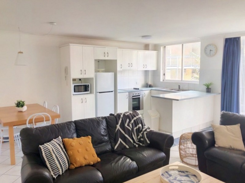 8/3303 Surfers Paradise Boulevard, Surfers Paradise QLD 4217