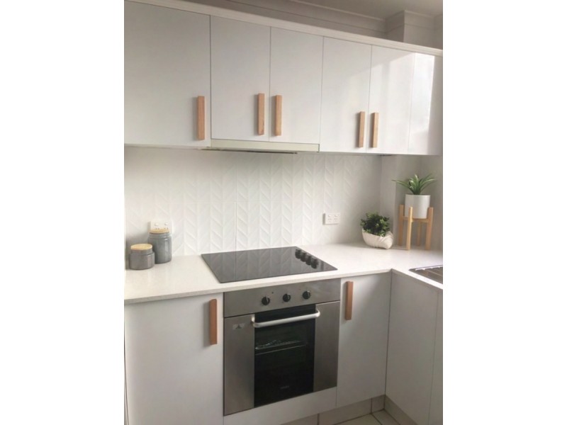 8/3303 Surfers Paradise Boulevard, Surfers Paradise QLD 4217