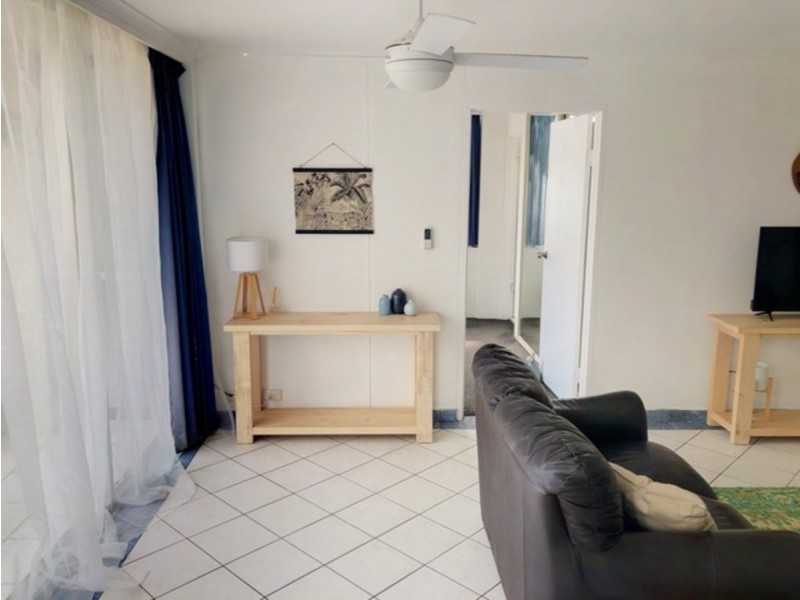 8/3303 Surfers Paradise Boulevard, Surfers Paradise QLD 4217