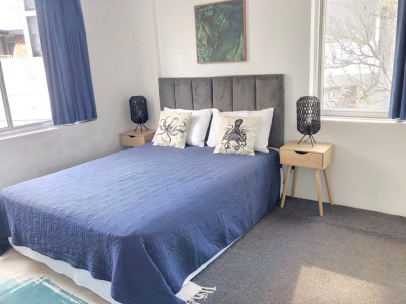 8/3303 Surfers Paradise Boulevard, Surfers Paradise QLD 4217