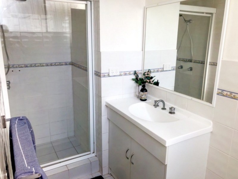 8/3303 Surfers Paradise Boulevard, Surfers Paradise QLD 4217