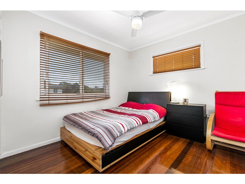 23 Veivers Street, Macgregor QLD 4109