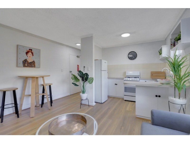 14/17 Adelphi Terrace, Glenelg North SA 5045