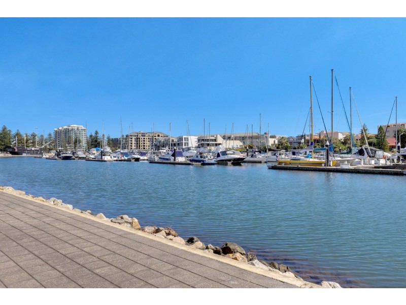 14/17 Adelphi Terrace, Glenelg North SA 5045