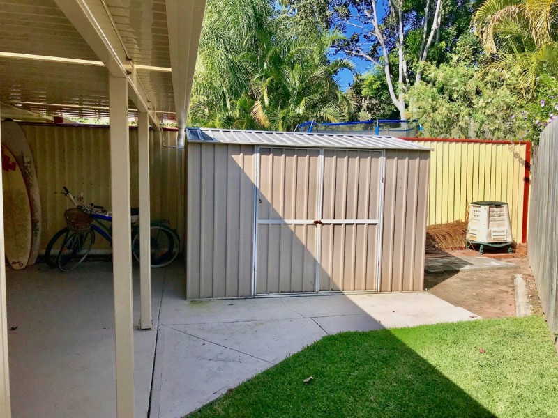 2/7 Flora Street, Burleigh Waters QLD 4220