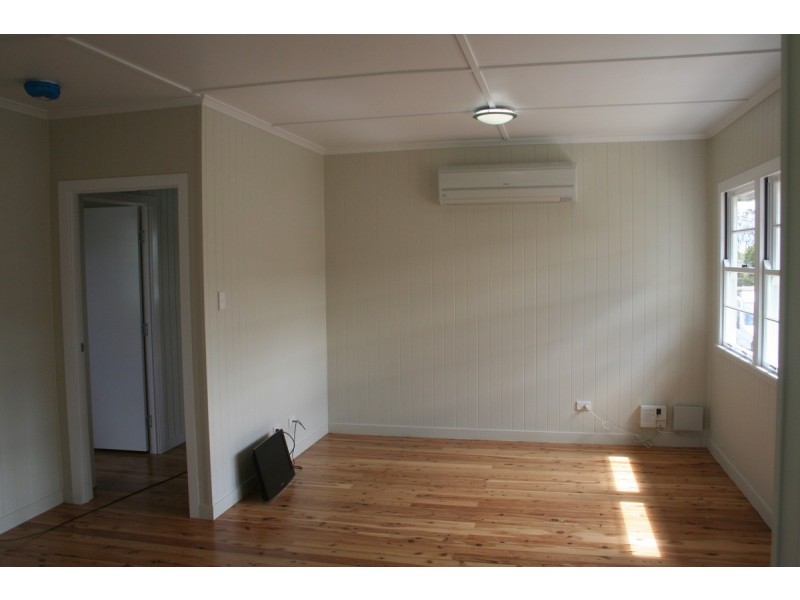 12 Dwyer Street, Harlaxton QLD 4350