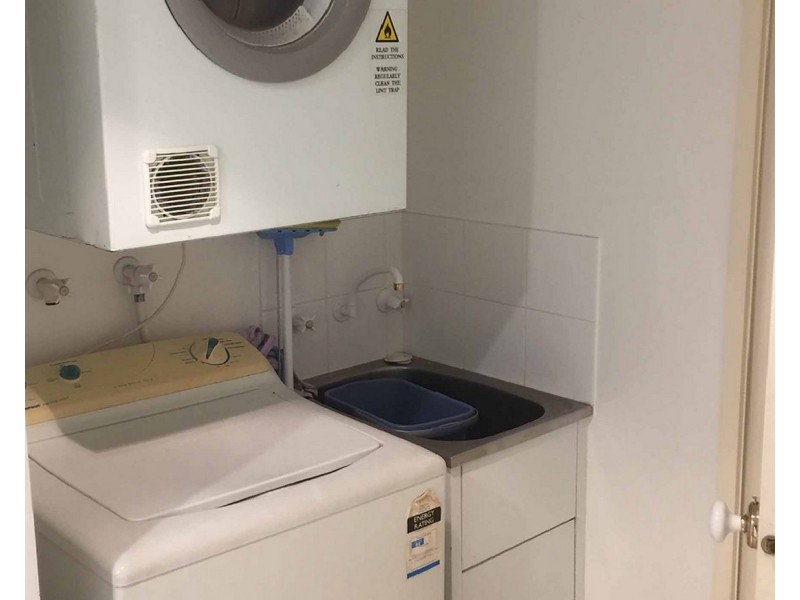 2/1068 Lygon Street, Carlton North VIC 3054